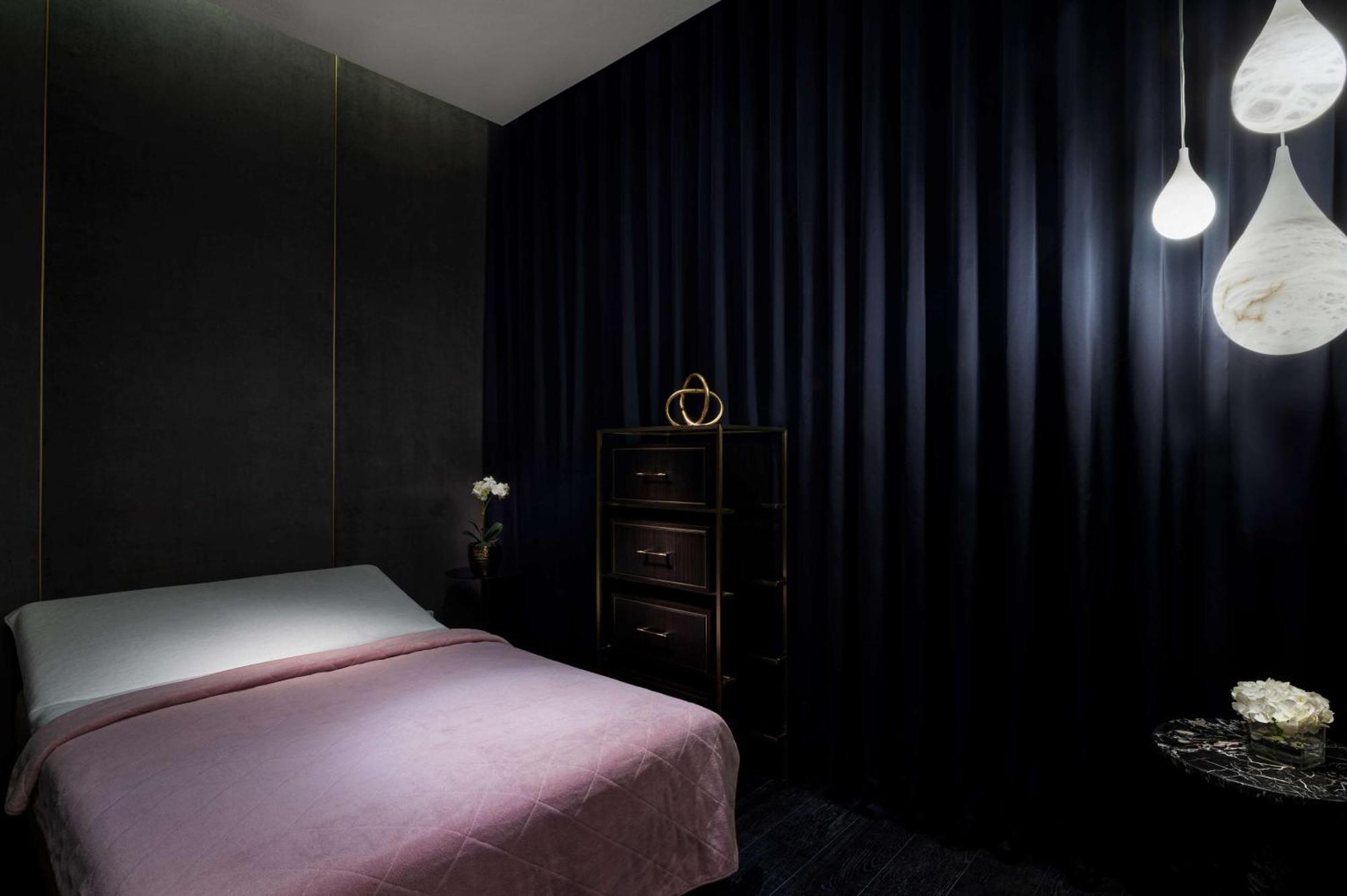 ホテル Waldorf Astoria Kuwait クウェート エクステリア 写真 A room at the hotel