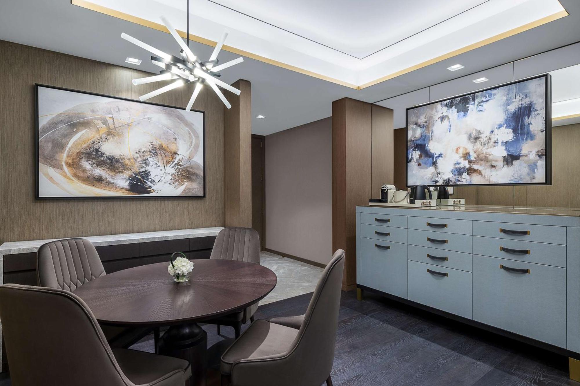 ホテル Waldorf Astoria Kuwait クウェート エクステリア 写真 The interior of the new building